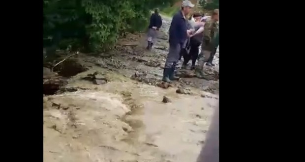 Elárasztotta a víz Domafalvát