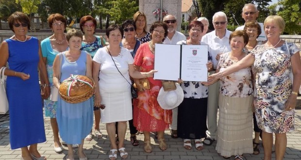 Zirci segítség a Derceni Középiskolának