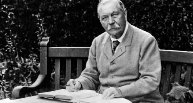 Kilencven éve hunyt el Sir Arthur Conan Doyle