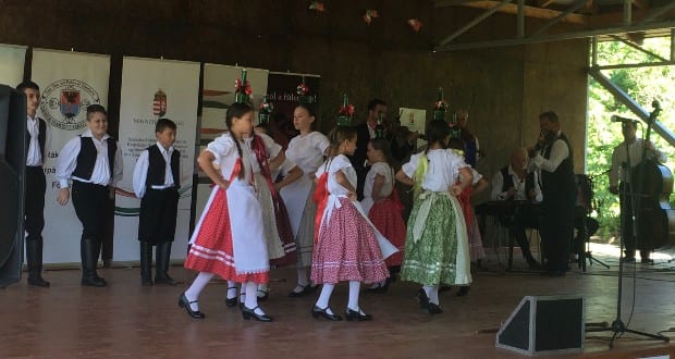 „Szól a fülemüle” – VI. Kárpátaljai Népzenei és Néptánc Tehetségkutató Tiszapéterfalván