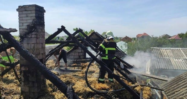 Kigyulladt egy családi ház Nagyszőlősön