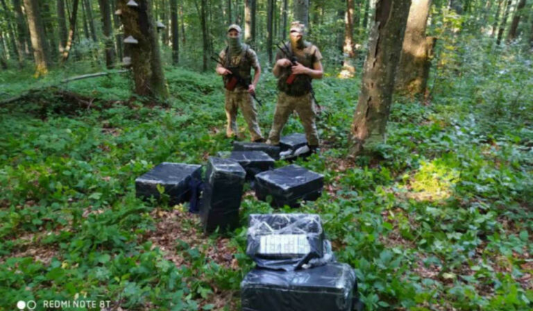 Közel 5 000 doboz cigarettát foglaltak le az ukrán-román határon