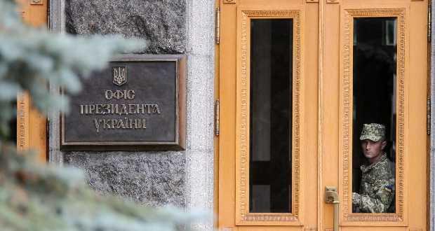 Gránátot találtak Zelenszkij irodája alatt