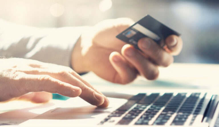 Ezekre a webcímekre figyeljen, ha nem akarja, hogy átverjék