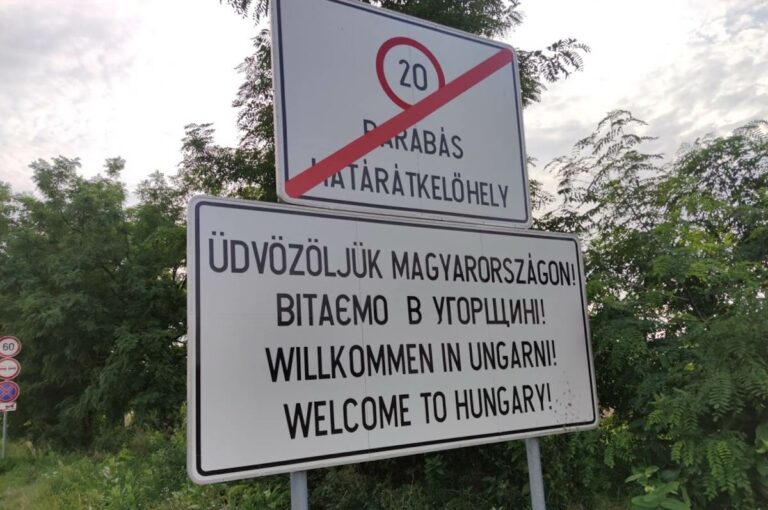 Barabás. Határátkelő.