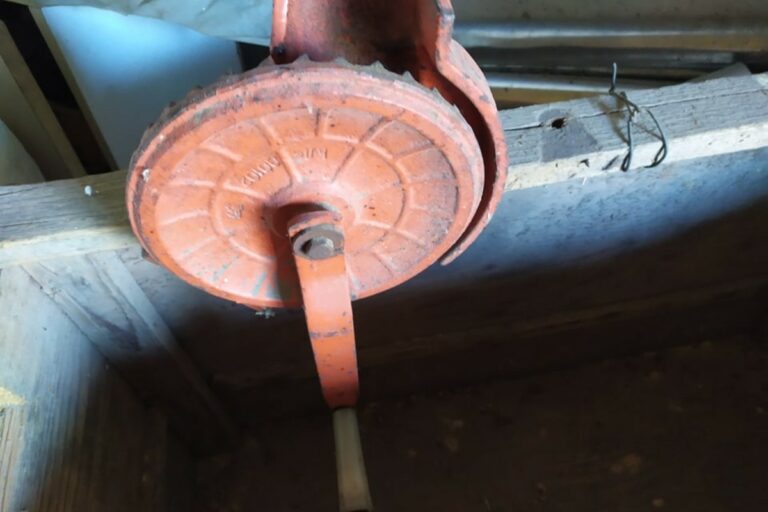 Régi tárgyak: a „máléfejtő”