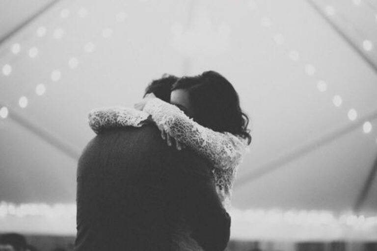 Miért szeretjük vagy utáljuk az ölelést?