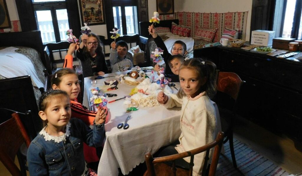 október Nagyberegi tájház