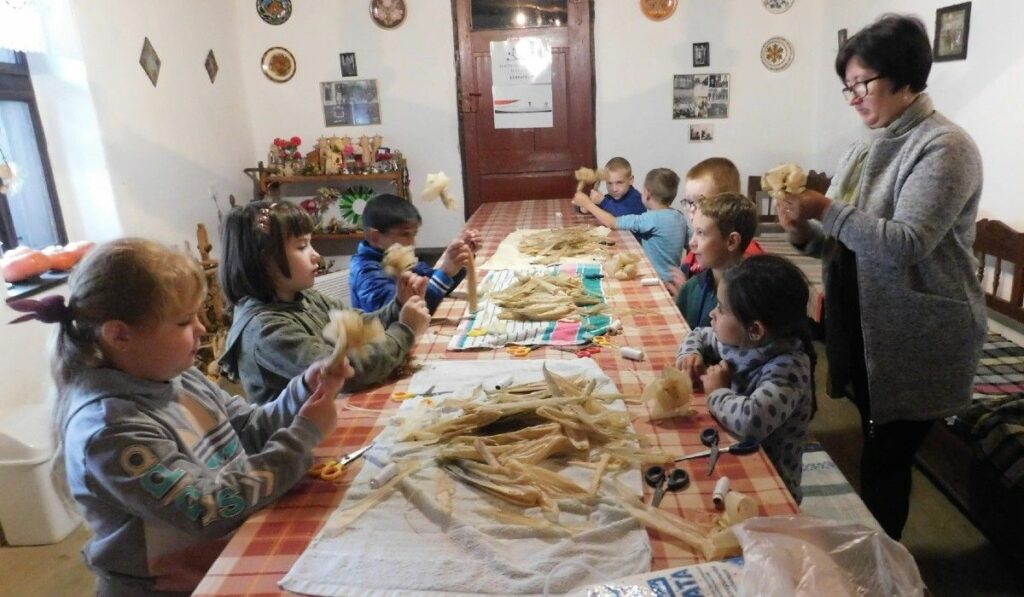 október Nagyberegi tájház