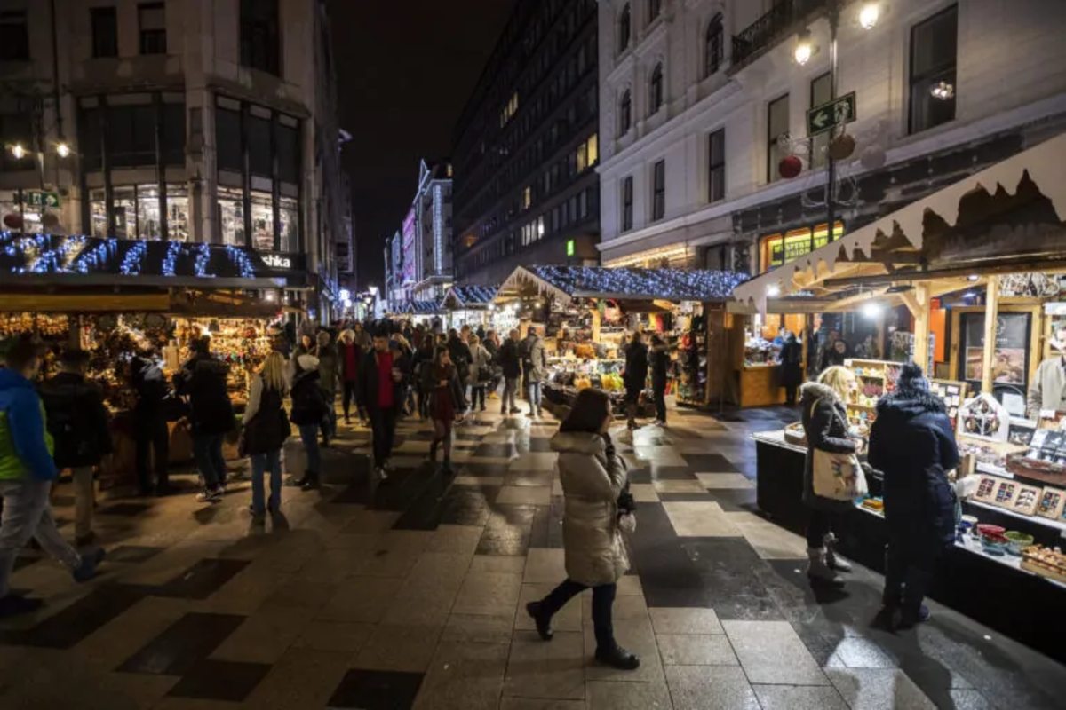 Vörösmarty téri karácsonyi vásár 2019