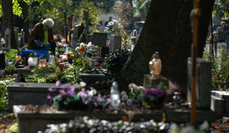 Ezekre figyeljünk, hogy ne okozzunk tüzet a temetőkben!