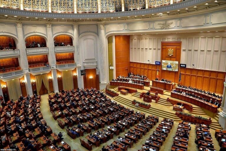 Koalíciós megállapodást kötöttek a jobbközép pártok Romániában