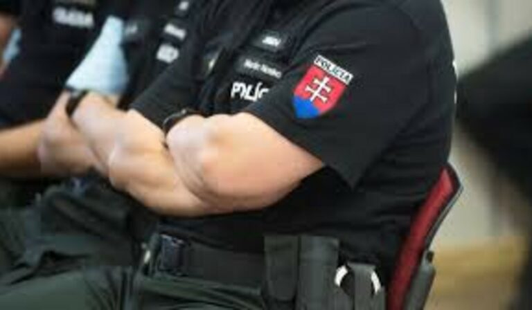 Öngyilkosságot kísérelt meg a volt szlovák rendőrfőkapitány a vizsgálati fogságban