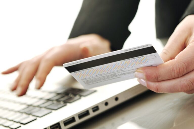 Szigorítják a banki átutalások ellenőrzését