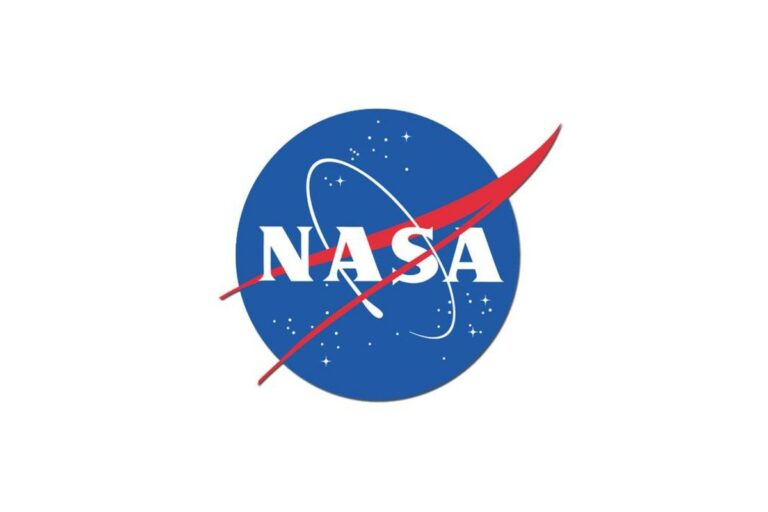 Sikeresen landolt a SpaceX űrhajója