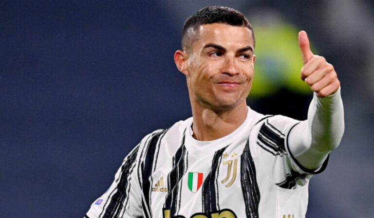 Cristiano Ronaldo visszatér a Manchester Unitedhez