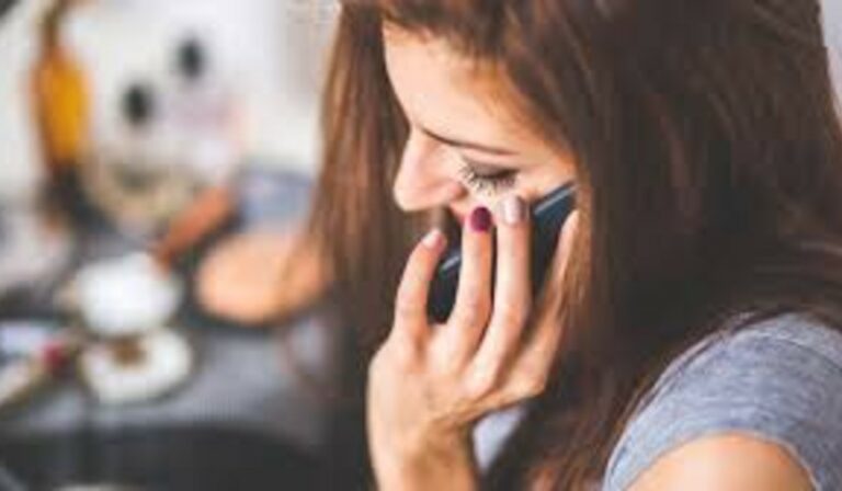 Még tíz évig ingyenes lehet a roaming az Európai Unióban