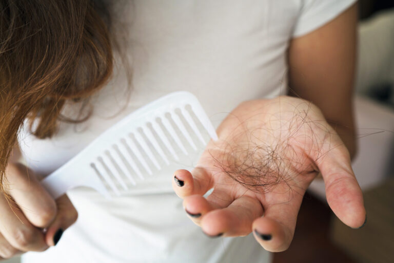 Mit tesz a hajunkkal a stressz?