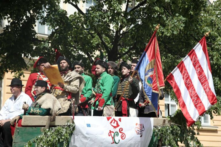 Шляхами Томаша Есе –відкриття прапору на Закарпатті