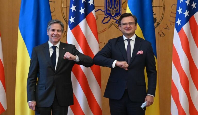 Az amerikai külügyminiszter egységre szólította fel az ukránokat az orosz fenyegetéssel szemben