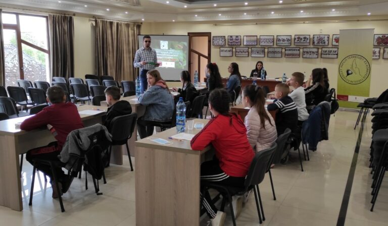 „Nem minden rovar bogár” – természetismereti vetélkedő Nagydobronyban