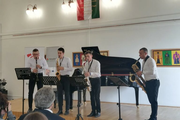 Bach- és Beethoven-koncert Beregszászban