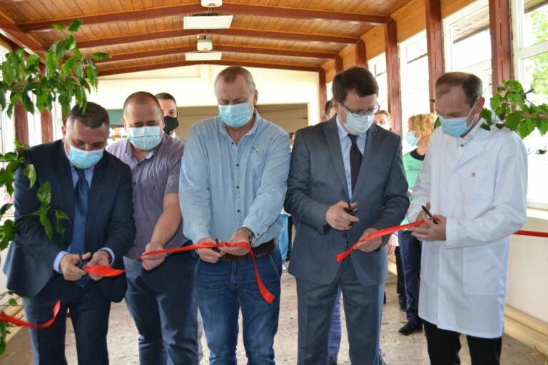 Átadták a beregszászi kórház felújított részlegét