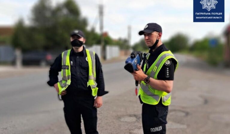 Új sebességmérő eszközöket kaptak a kárpátaljai rendőrök