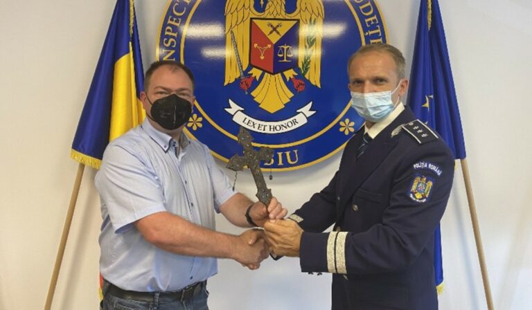 Egy XIII. századi kereszt, a szászok legrégebbi kegytárgya került elő Romániában