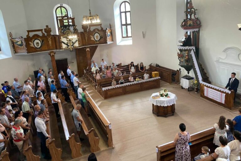 Hazaváró ünnepi alkalom Mezőváriban