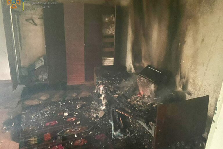Kigyulladt egy családi ház a Huszti járásban