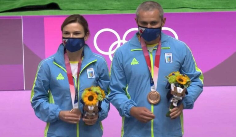 Tokió 2020: bronzérmes az ukrán duó a légpisztolyos vegyescsapat-versenyben