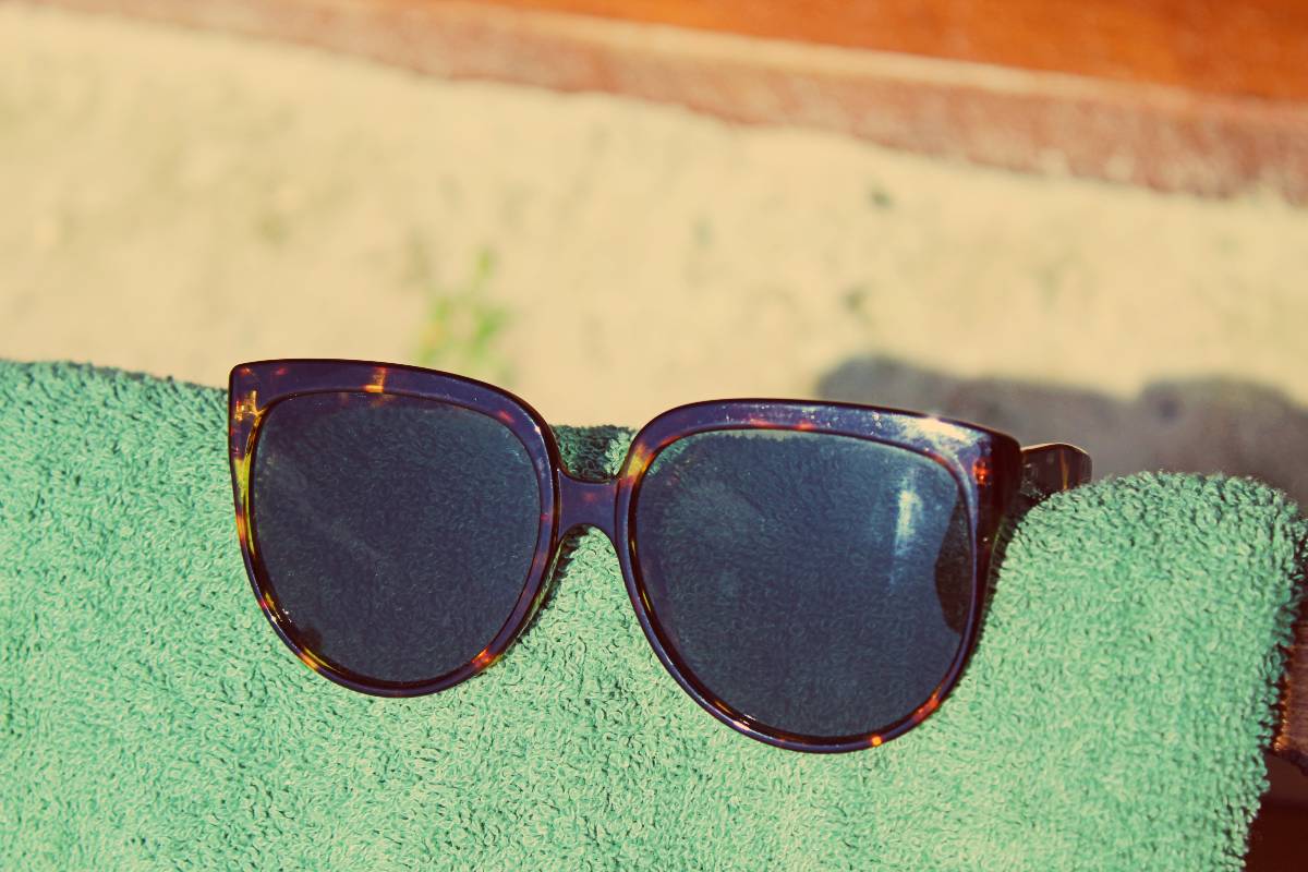 napszemüveg nyár törülköző strand