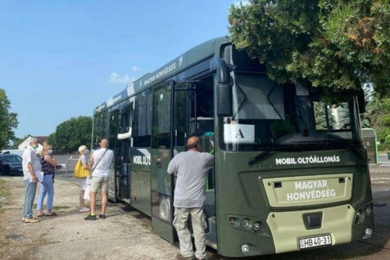 Több mint húszezer kárpátaljai oltottak be a magyar–ukrán határátkelőhelyeken