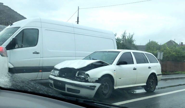 Két autó ütközött össze Beregrákosnál
