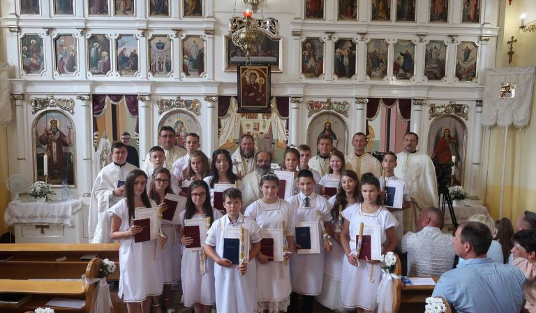 Felszentelték a felújított salánki görögkatolikus templomot