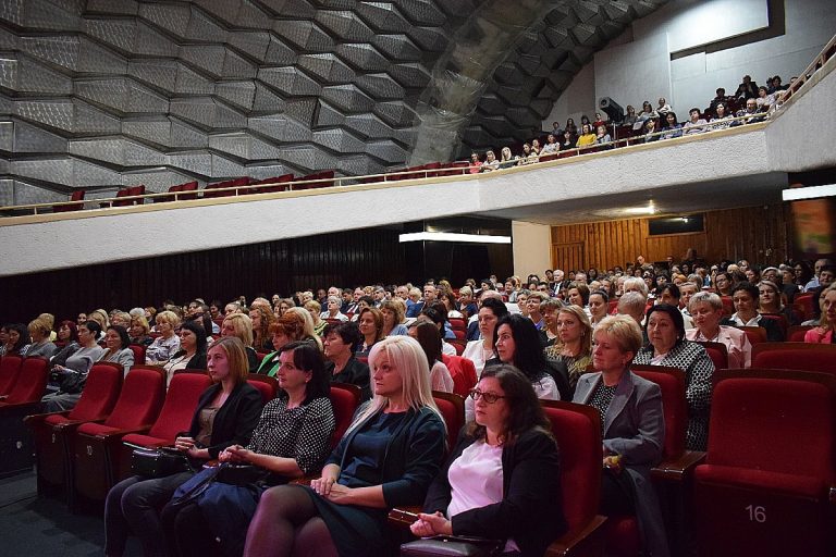 Közoktatási dolgozók konferenciája Beregszászban