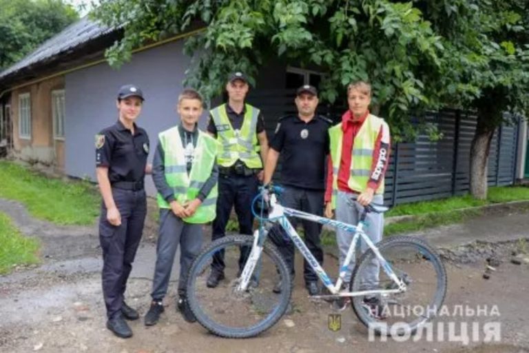 A kerékpárosokat ellenőrizték Kárpátalján