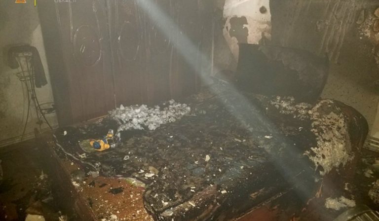 Kigyulladt egy nyári konyha Csepében