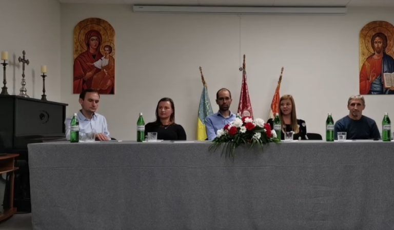 Beregszászban is bemutatták a Kárpátalja mozgásban c. tanulmánykötetet