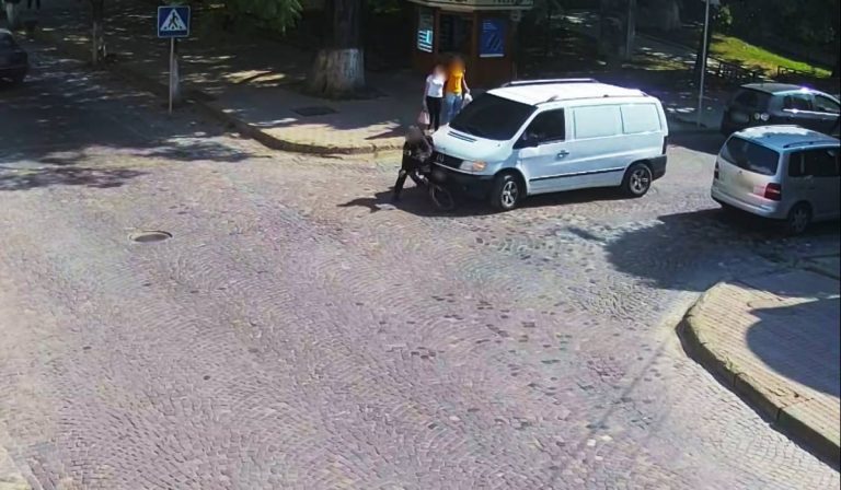 Kiskorú biciklist gázoltak el Nagyszőlősön