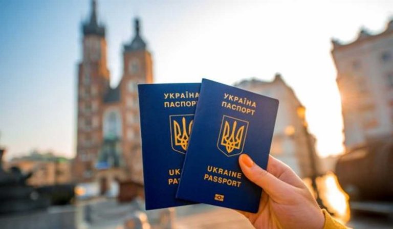 Veszélyben Ukrajna vízummentessége