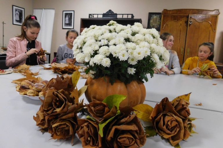 Őszi kézműves foglalkozások a nagydobronyi tanodában