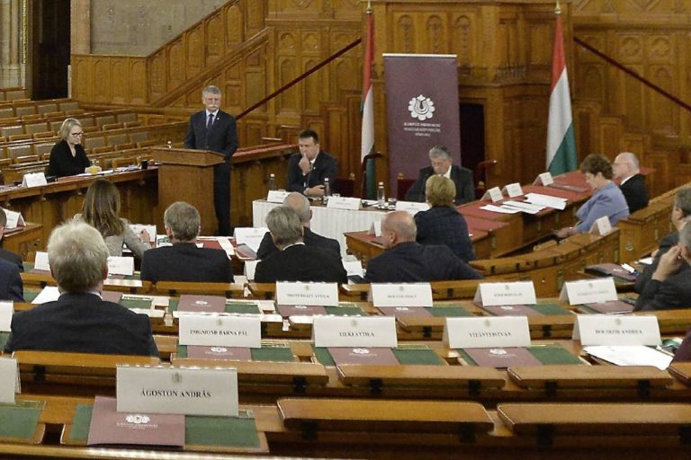 Kövér László