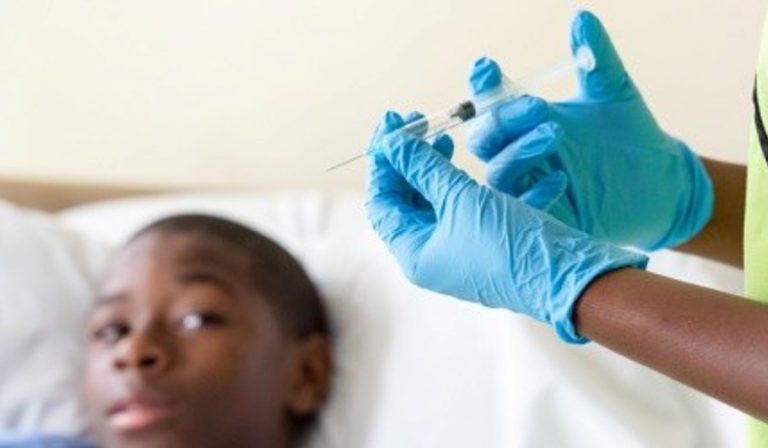 Megérkezett az első WHO által jóváhagyott malária elleni védőoltás