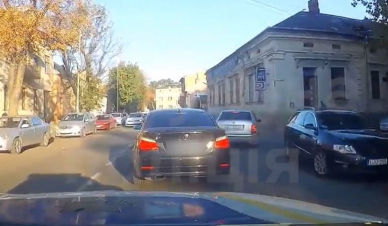 Több, mint 70 ezer hrivnyás bírságot szabtak ki egy sofőrre Ungváron