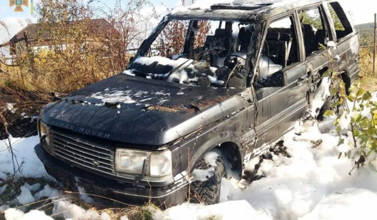 Kigyulladt egy Range Rover a Munkácsi járásban
