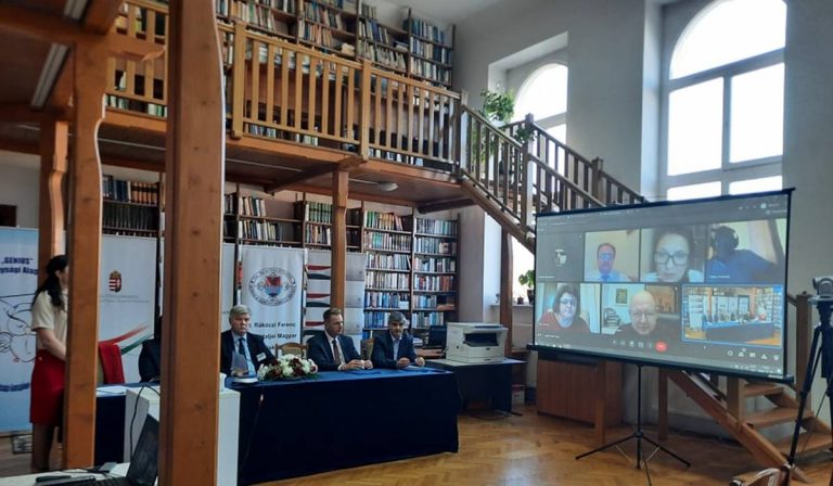 „Egy nemzet ereje a kiművelt emberfők sokaságában rejlik”