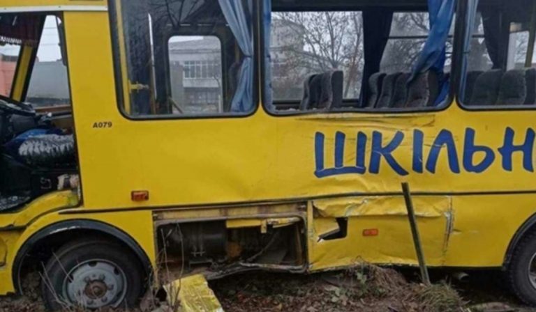 Iskolabusszal ütközött egy kamion Lemberg megyében
