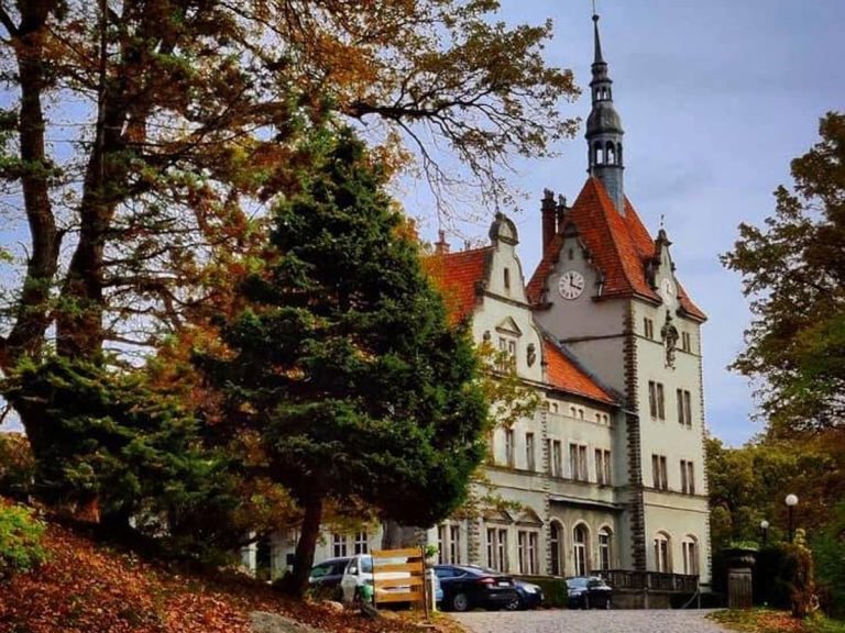 Kárpátalja ma: őszbe borult a Schönborn-kastély kertje